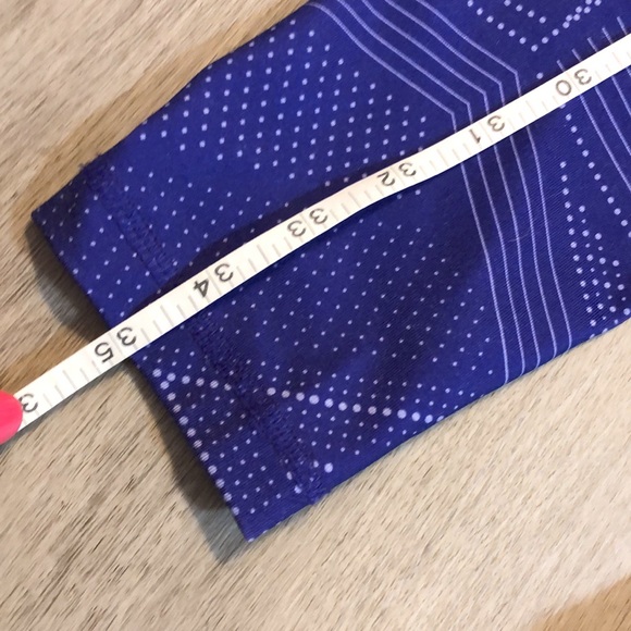 🔥2 for $10🔥 Old Navy Active Leggings - Picture 4 of 6